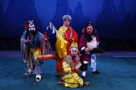 京剧《火焰山》掌声迭起 叫好不断