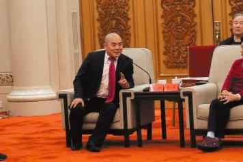 杨赤委员：恢复举办全国青年京剧演员大赛