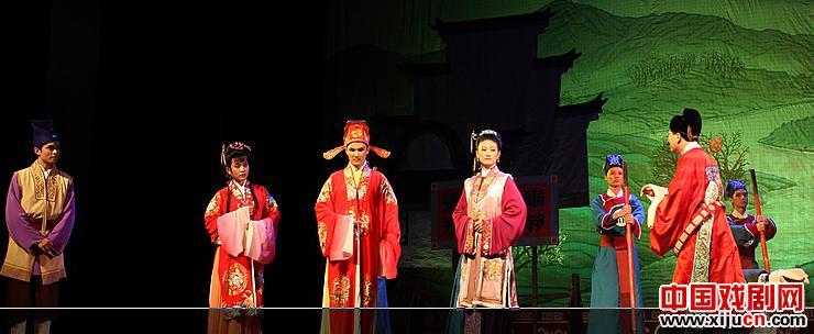 沪剧《胡锦初借妻》