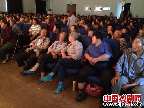 长宁沪剧团传统经典大戏进浦东大团