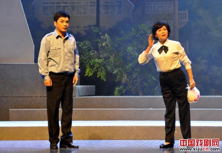 沪剧现代戏《51把钥匙》