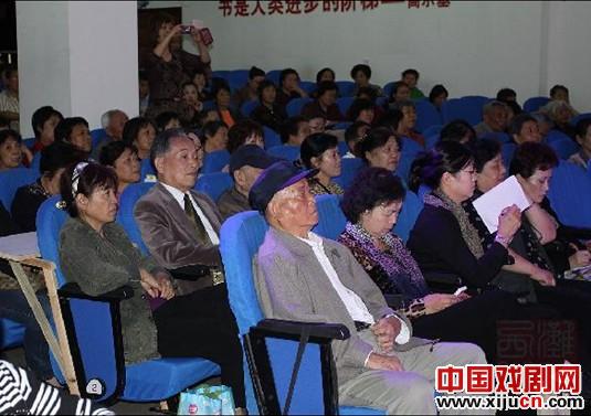 周平回顾&ldquo;滩簧码头&rdquo;松江沪剧再繁荣