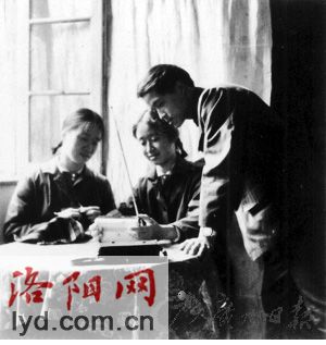 老街人都爱梆子戏