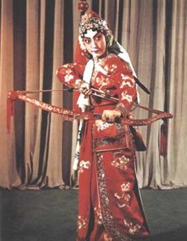 京剧《悦来店》杜近芳饰何玉凤