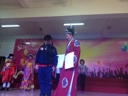 让戏曲走进校园 让学生走近戏曲