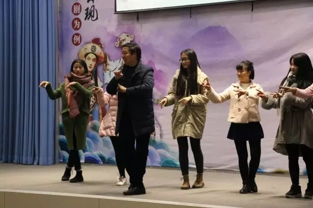 中国道德文化在戏曲中的体现—川剧之美