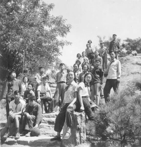 为我国第四代作曲家找校友