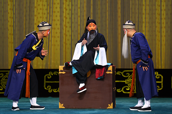 致敬谭门巨匠 天津京剧院整理改编版《问樵闹府&middot;打棍出箱》首演