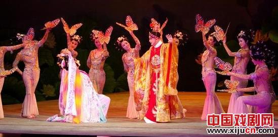 《蝶海情》用京剧旋律谱写舞曲