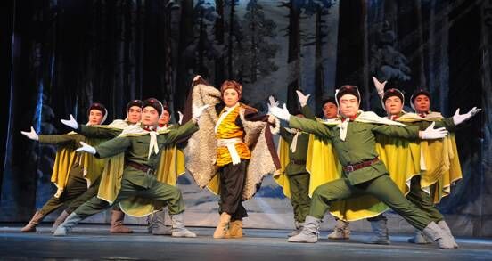 陕京响应&ldquo;五进&rdquo;惠民  红色经典唱响西航