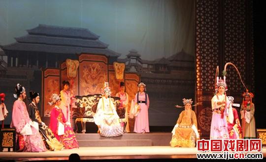 余杭小百花越剧团《孟丽君》演出大获成功