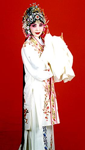 杨红霞：桐花万里雏凤鸣