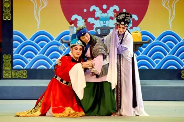 喜迎十九大 泸州川剧《报恩记》将亮相蓉城