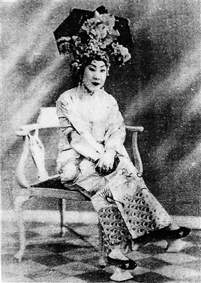 著名评剧表演艺术家花月仙先生因病在北京病逝