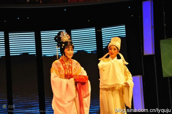 曲剧《小二姐做梦》