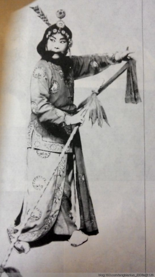 豫剧《涤耻血》赏析：父兄&ldquo;砍旗投金&rdquo;片段及刘芳&ldquo;哭旗&rdquo;唱段