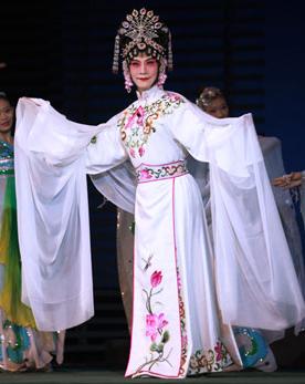 长安大戏院5月27日演出京剧《孔圣母》