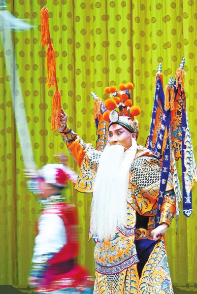 京剧《定军山&middot;阳平关》在郑州上演 专家热议怎样继承传统