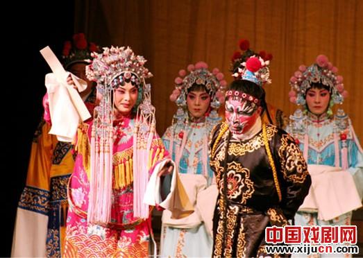 高闯、张文鹏领衔主演的新凤霞代表作《乾坤带》火热演出中