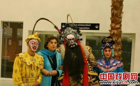 天津京剧院欧洲巡演火爆开场，《杨门女将》倾倒法国观众