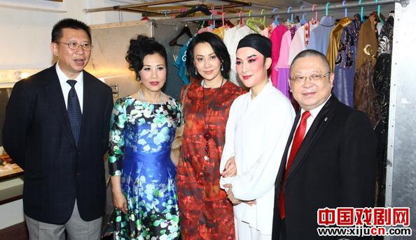 刘嘉玲专程来捧场浙江小百花越剧《西厢记》