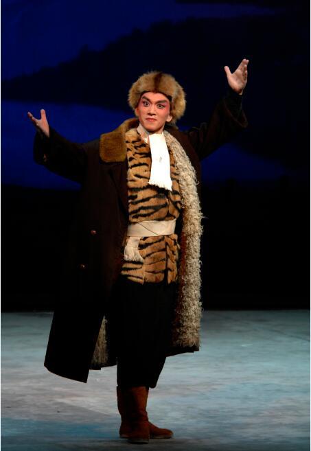 上海京剧院演出原创现代京剧《智取威虎山》庆祝中国人民解放军建军90周年