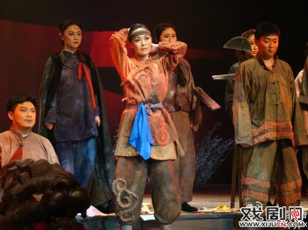 艺术的盛会 民众的节日&mdash;东北评剧情动上海滩