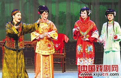 越剧《鸳鸯蝴蝶梦》