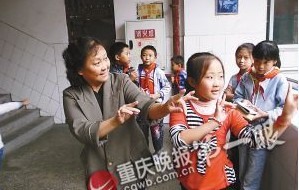 《静夜思》改编成川剧