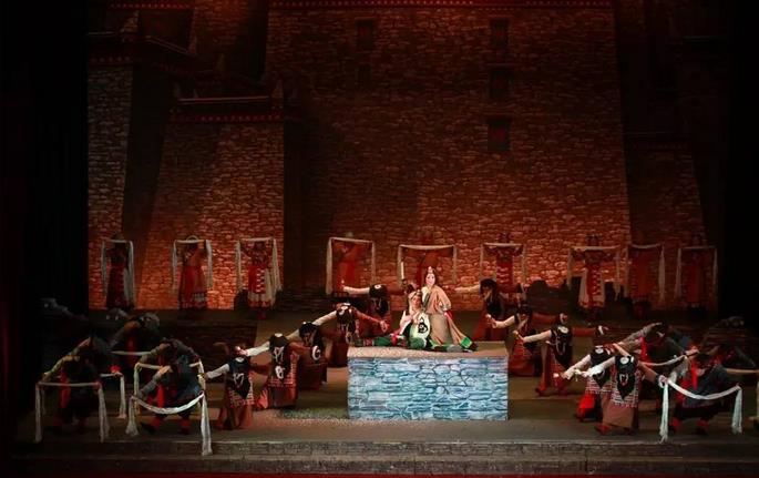 川剧《尘埃落定》