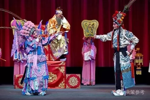 重庆川剧两朵&ldquo;梅花&rdquo;成都同台 戏迷过足瘾