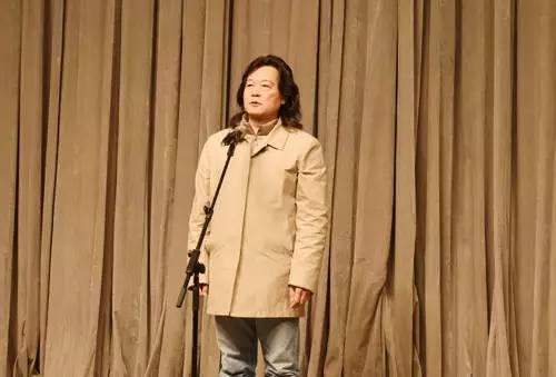 著名导演李利宏