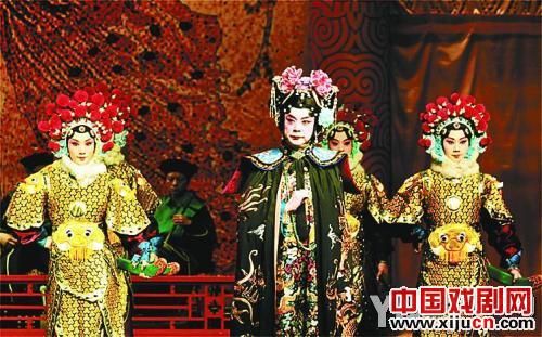 复古出新，京剧人展开自救