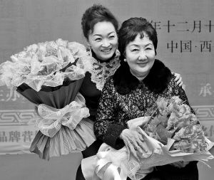 荀派京剧表演艺术家孙毓敏再收新徒弟