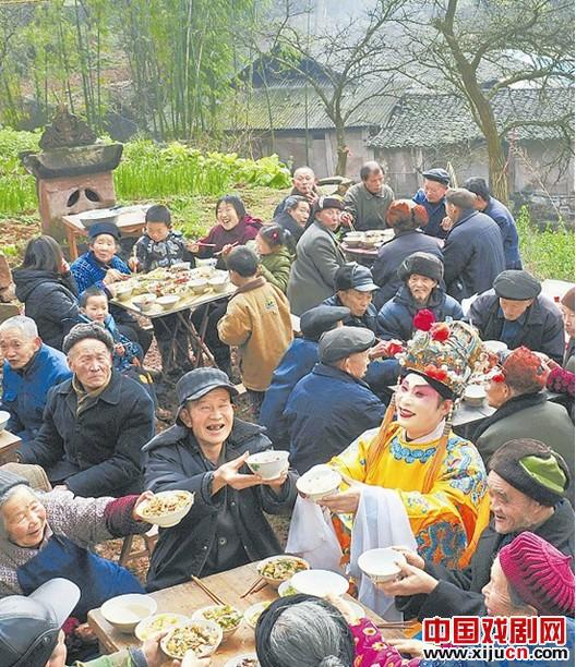 &ldquo;戏窝子&rdquo;演出数十年来从未间断