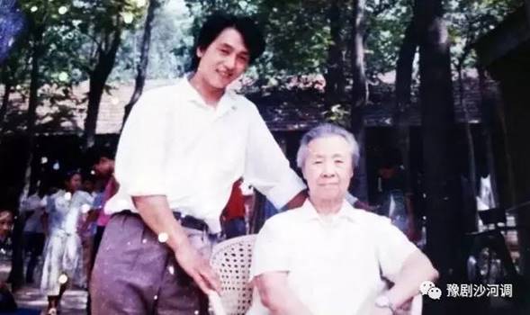 清明思亲祭贤---沙河调传人张三旺祭奠义母陈素真大师