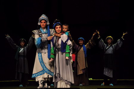 川剧《灰阑记》剧照