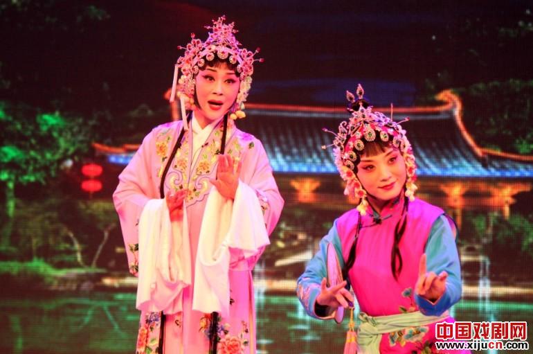 河南省曲剧团青春版《泪洒相思地》牛艳荣