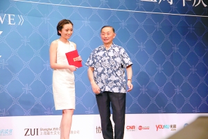 梅葆玖邀请青春文学作家迪安写一本关于梅兰芳生平的传记