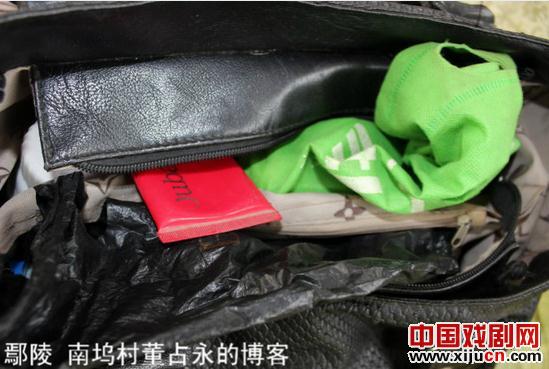 河南农村民营豫剧团女演员住处安阳豫北红脸王