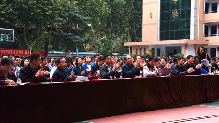 传统经典唱响三高校园