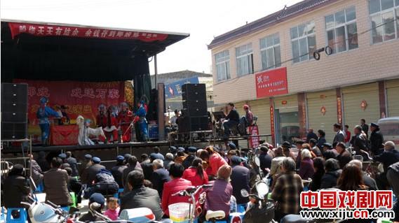 平顶山市戏剧研究中心豫剧院到朱里演出