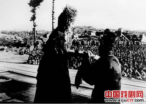 往事：梅兰芳率京剧名角赴朝演出