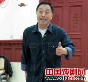 李宝春新编京剧耍"心机"