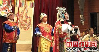 京剧票友庆世博