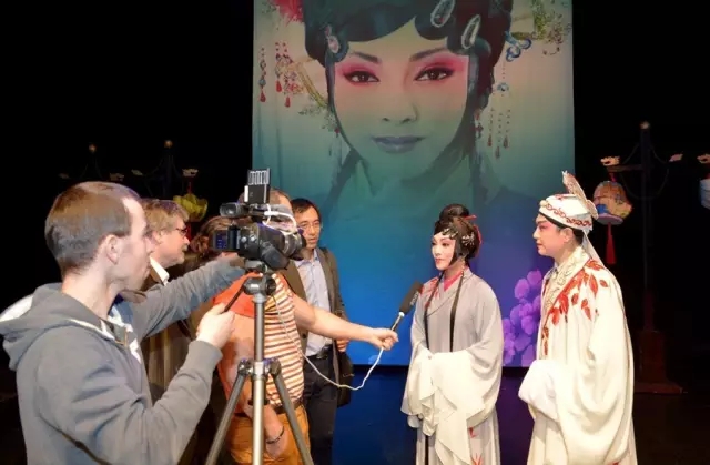 川剧《李亚仙》