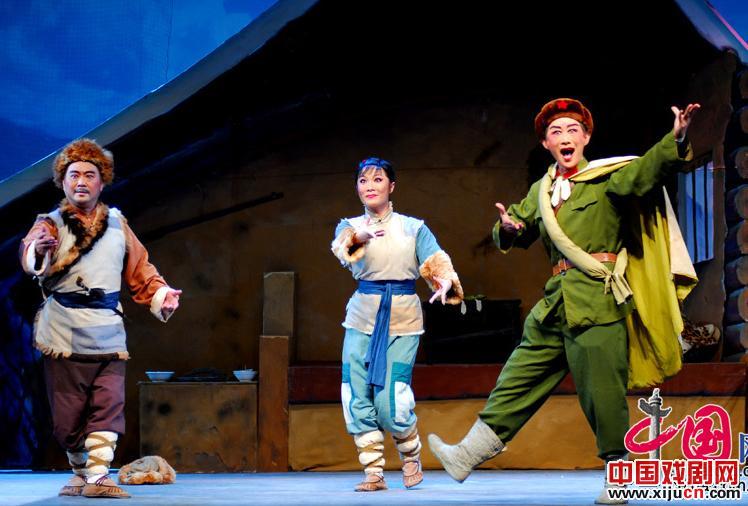 广西让经典现代京剧重现八桂舞台