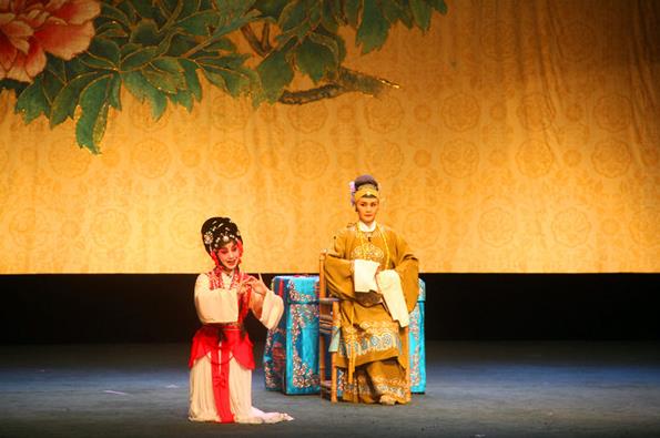 &ldquo;周日戏聚&rdquo;优秀折子戏专场演出火爆