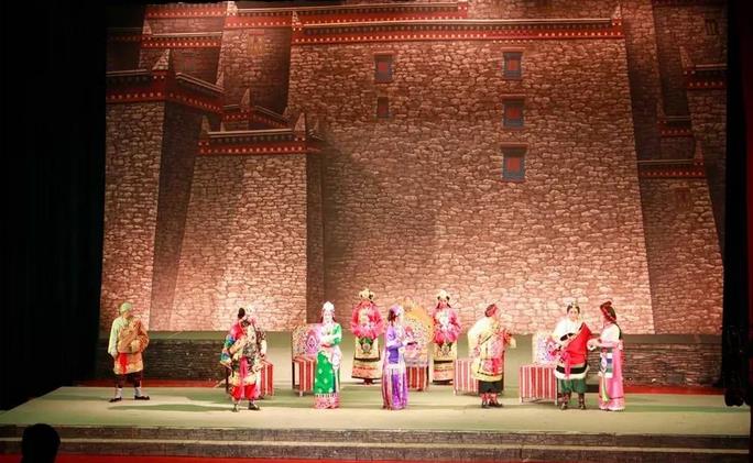 川剧《尘埃落定》