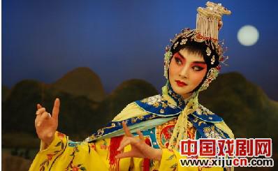 储兰兰参加荀派艺术馆揭牌仪式